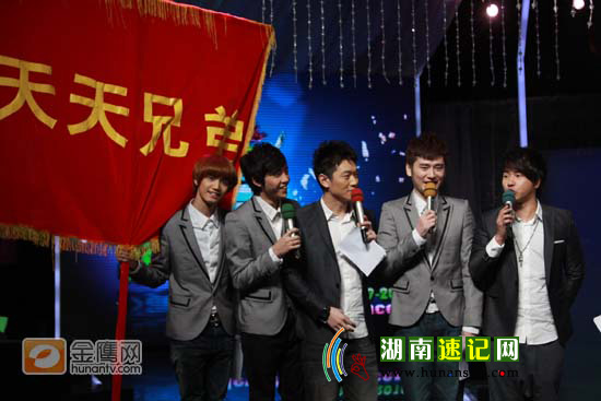 ݳᡱâʢ䡱ǳ Ӵӹս